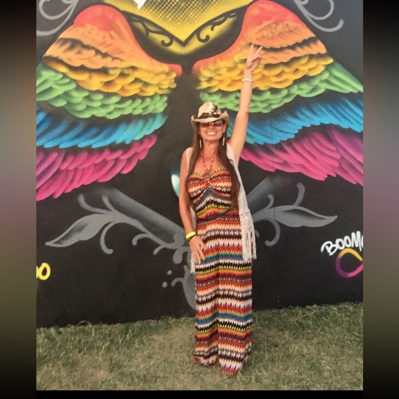 CC @SpaBloomFlow SHARE Show is LIVE πΌπΆβοΈβ»οΈ - Picture 2 of 14